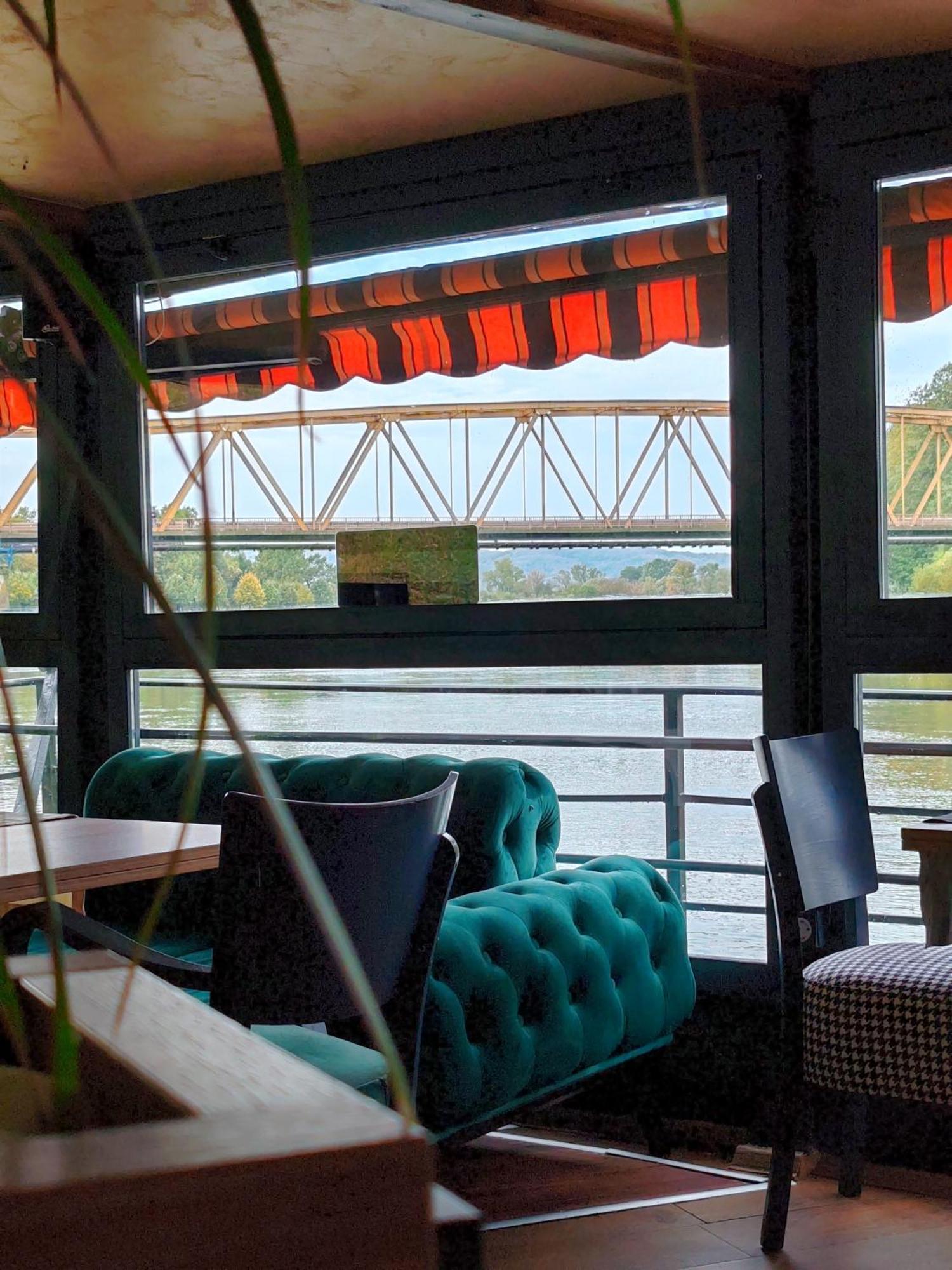 Cruiser Restoran Ćuprija Exteriör bild